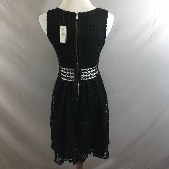 Romeo + Juliet Couture Black Lace Fit Flare Mini Woman's Cocktail Crochet Dress - Picture 4 of 5